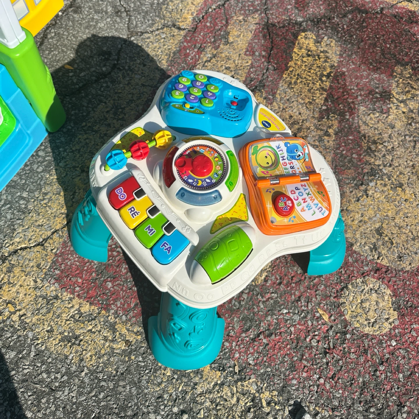 French VTech Baby Activity Learning Table - photo 3