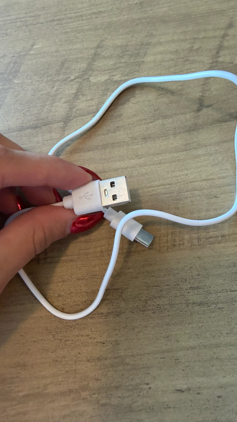USB-A to USB-C charging cable - photo 2