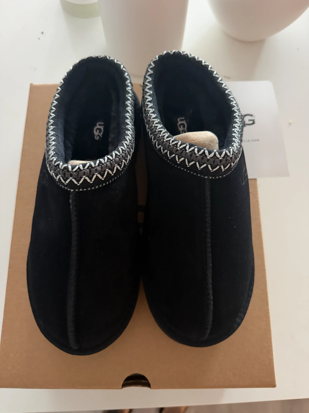 UGG Black Tasman