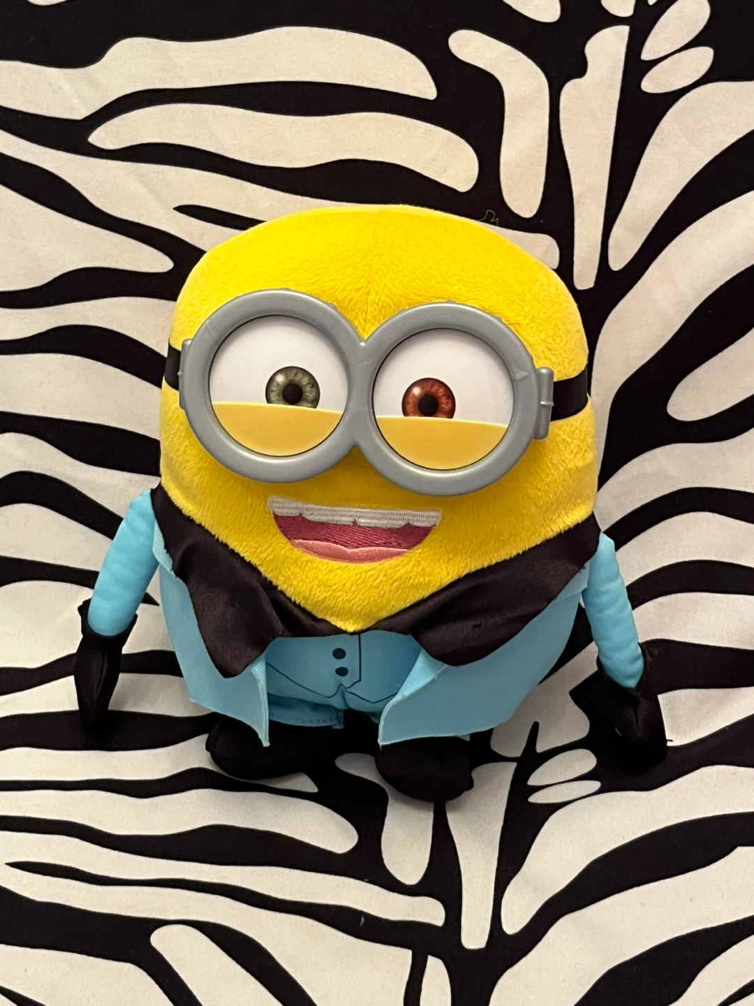 🎶 Illumination's Minions: The Rise of Gru Dancing Bob Minion 🎶