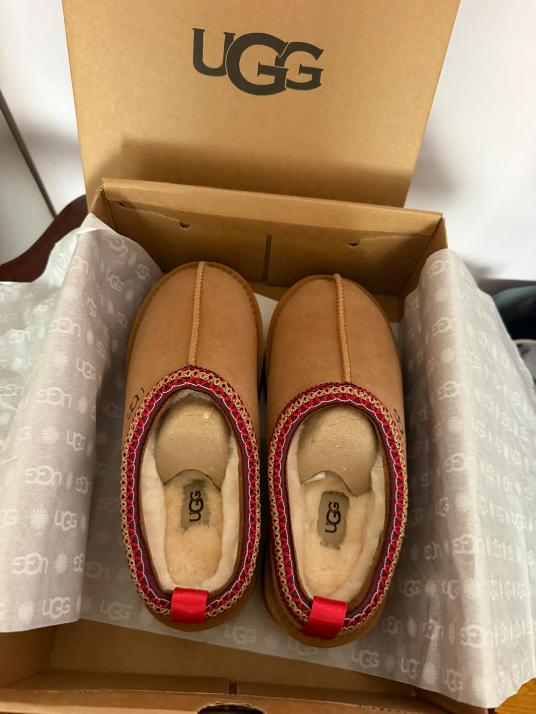 UGG Tazz platform