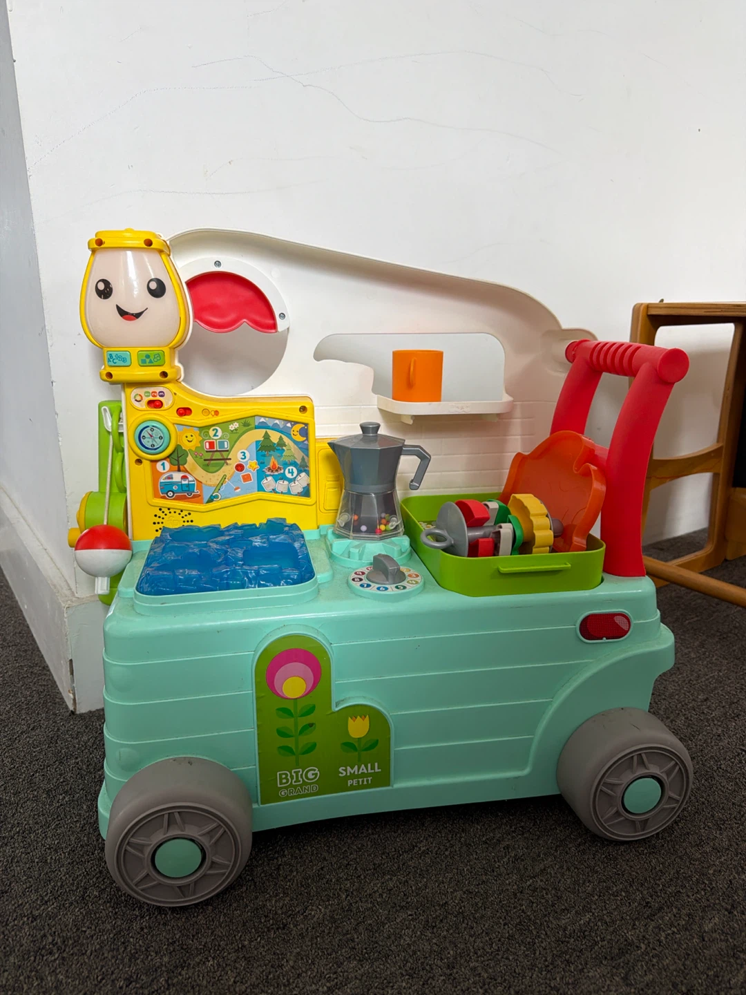 Fisher-Price Laugh & Learn Camping Fun Camper