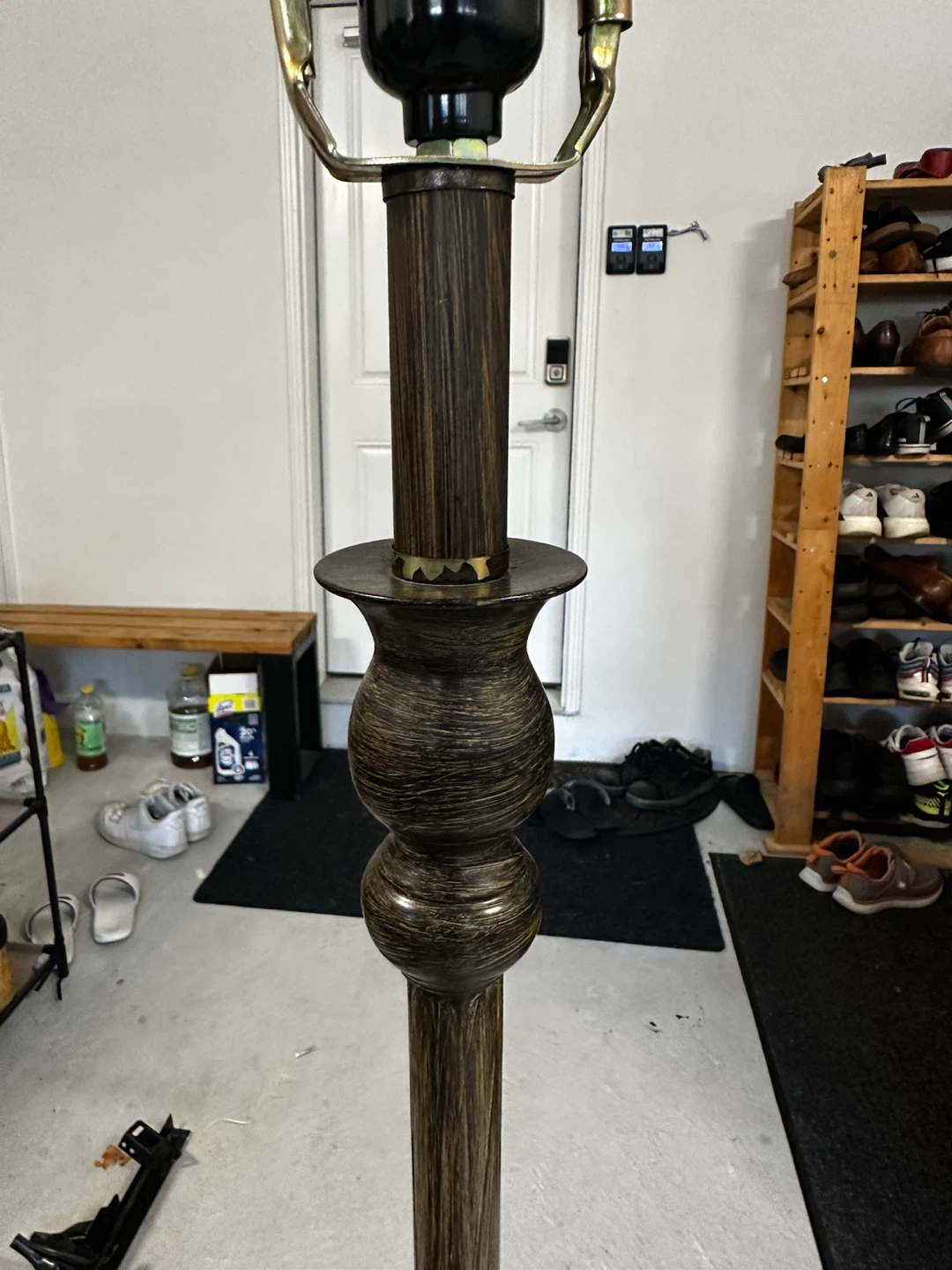 Classic Bronze Finish Floor Lamp - photo 2