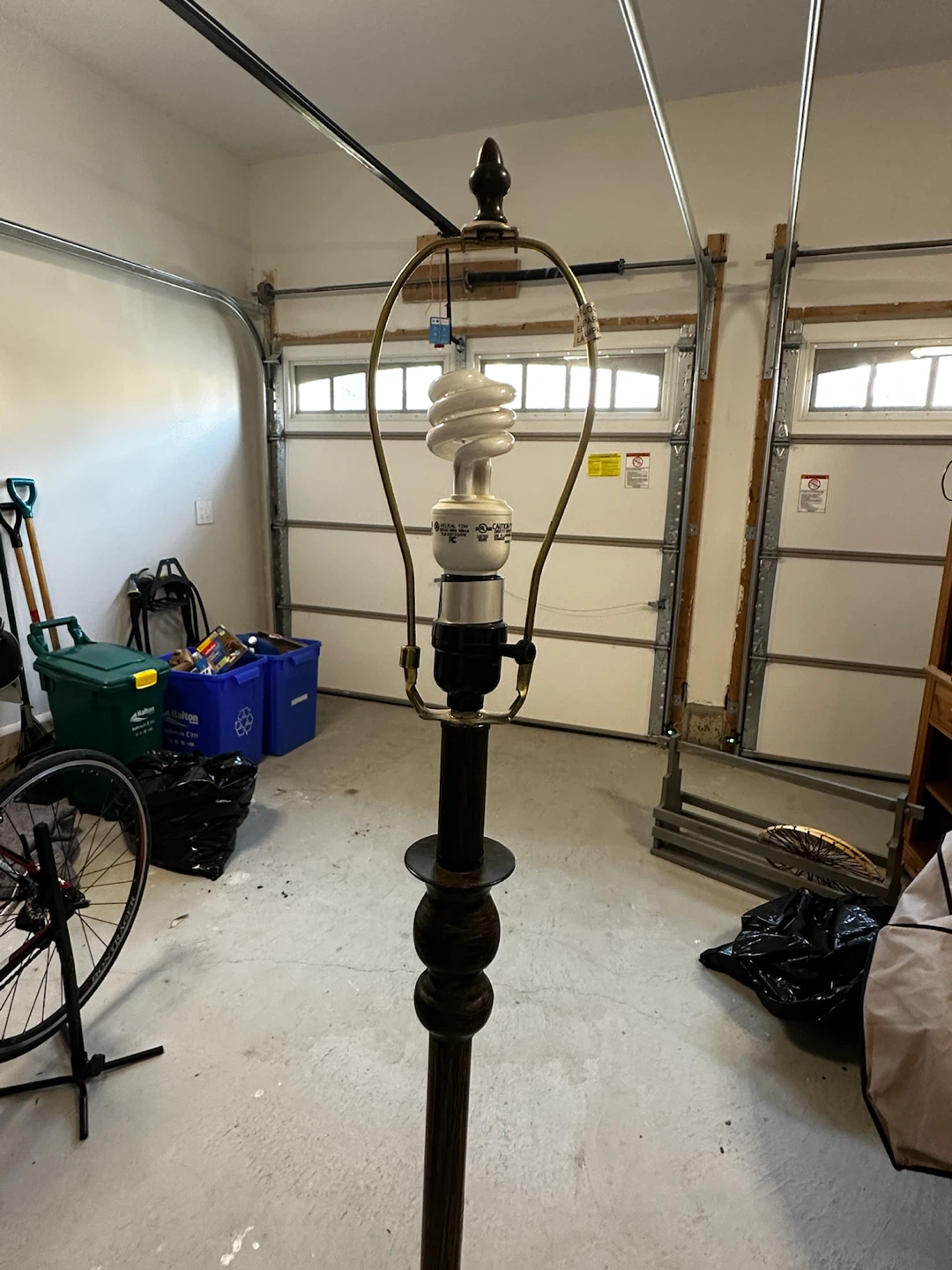 Classic Bronze Finish Floor Lamp - photo 3