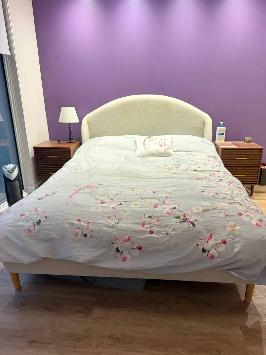 Elegant Beige Queen Bed Frame with Curved Headboard