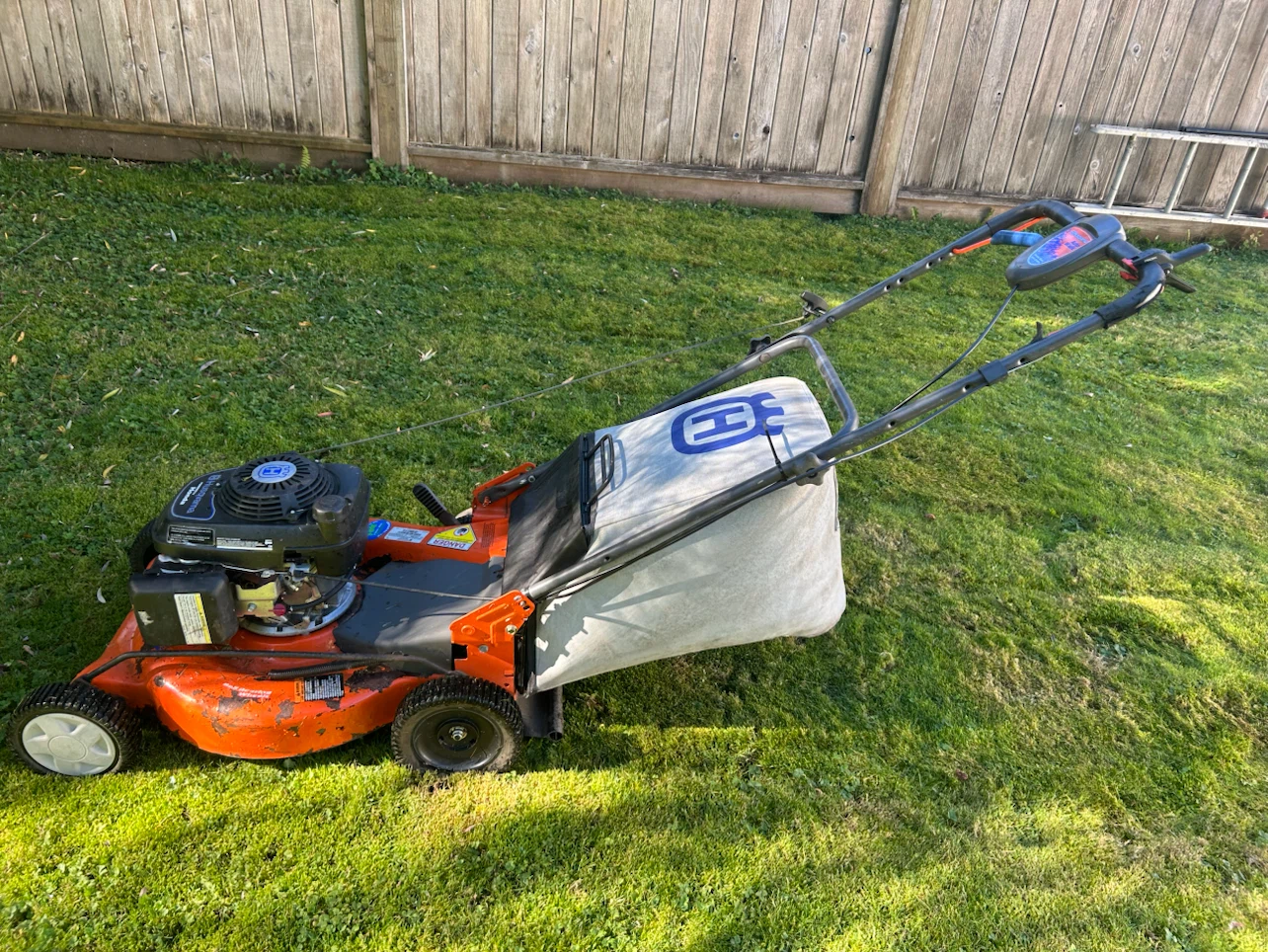 Husqvarna 5521RS Honda Powered Self Propelled Mower - photo 3