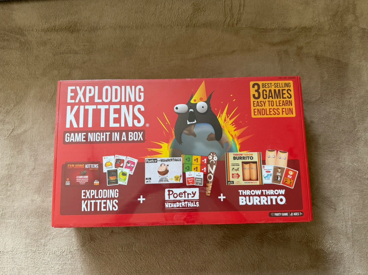Exploding Kittens – Game Night in a Box