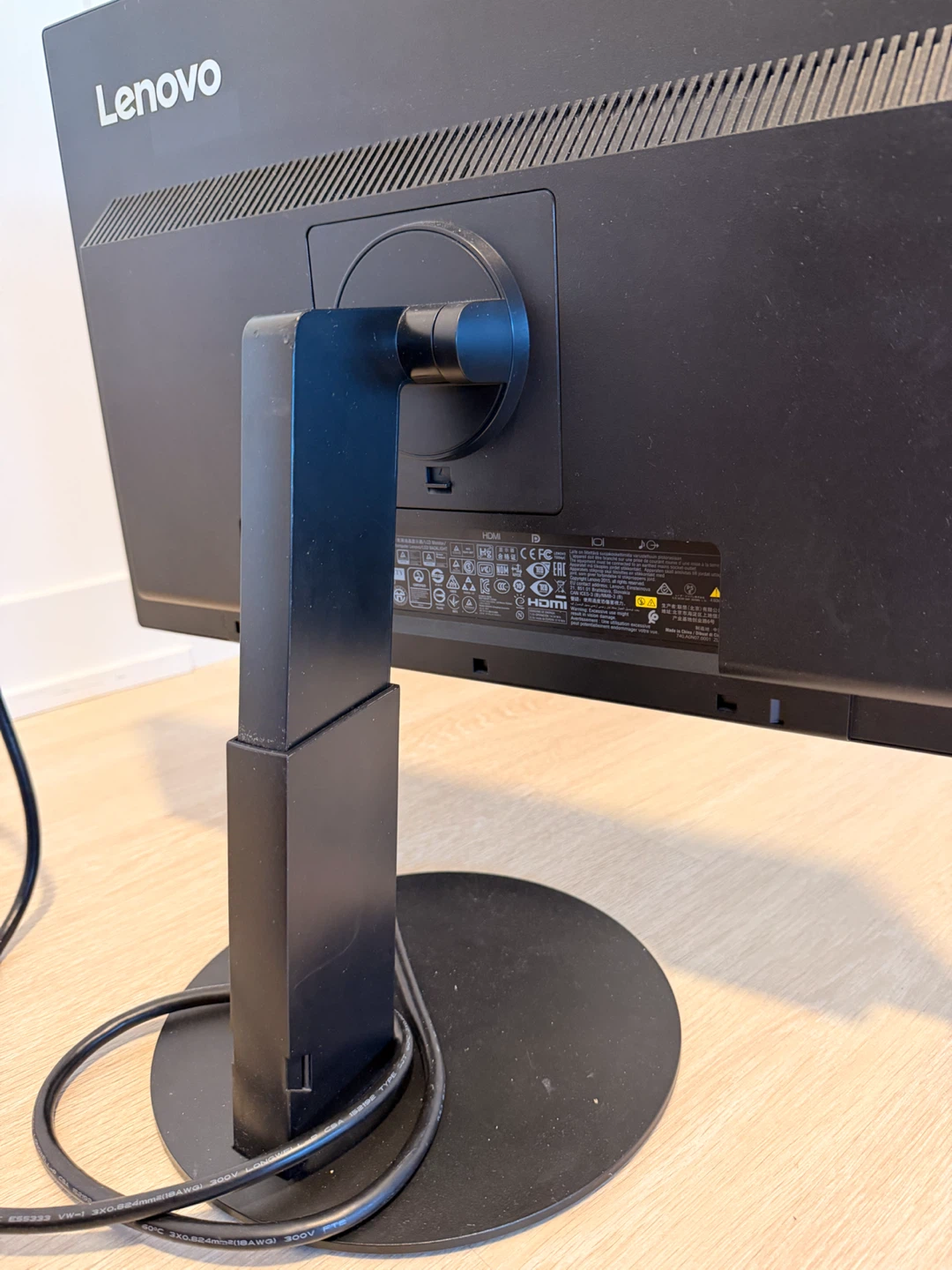 Lenovo ThinkVision T2224pC Monitor - photo 2