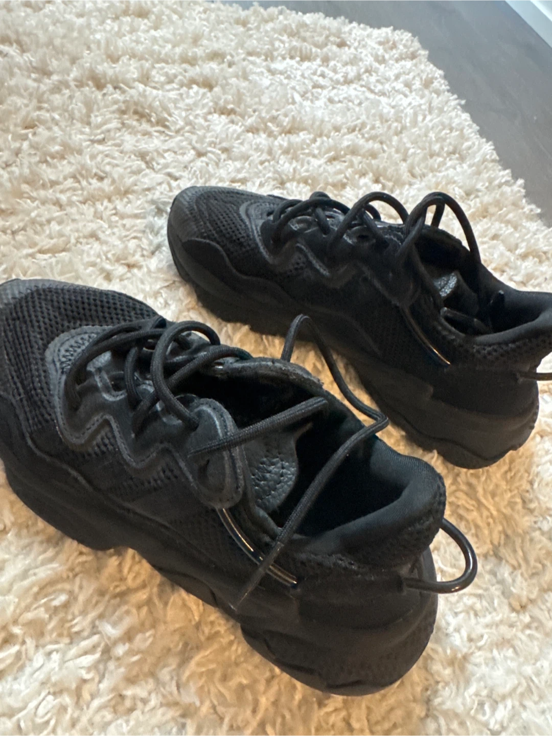 New Adidas OZWEEGO Black Sneakers - photo 2