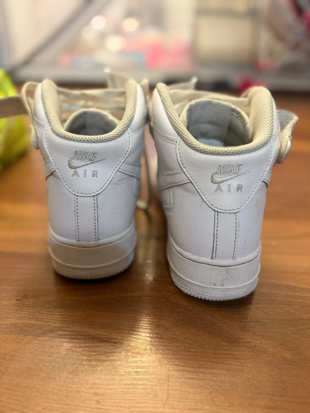 Bundle: Air Jordan 37 Raptors and Nike Air Force 1 Mid, Size 11 - photo 3