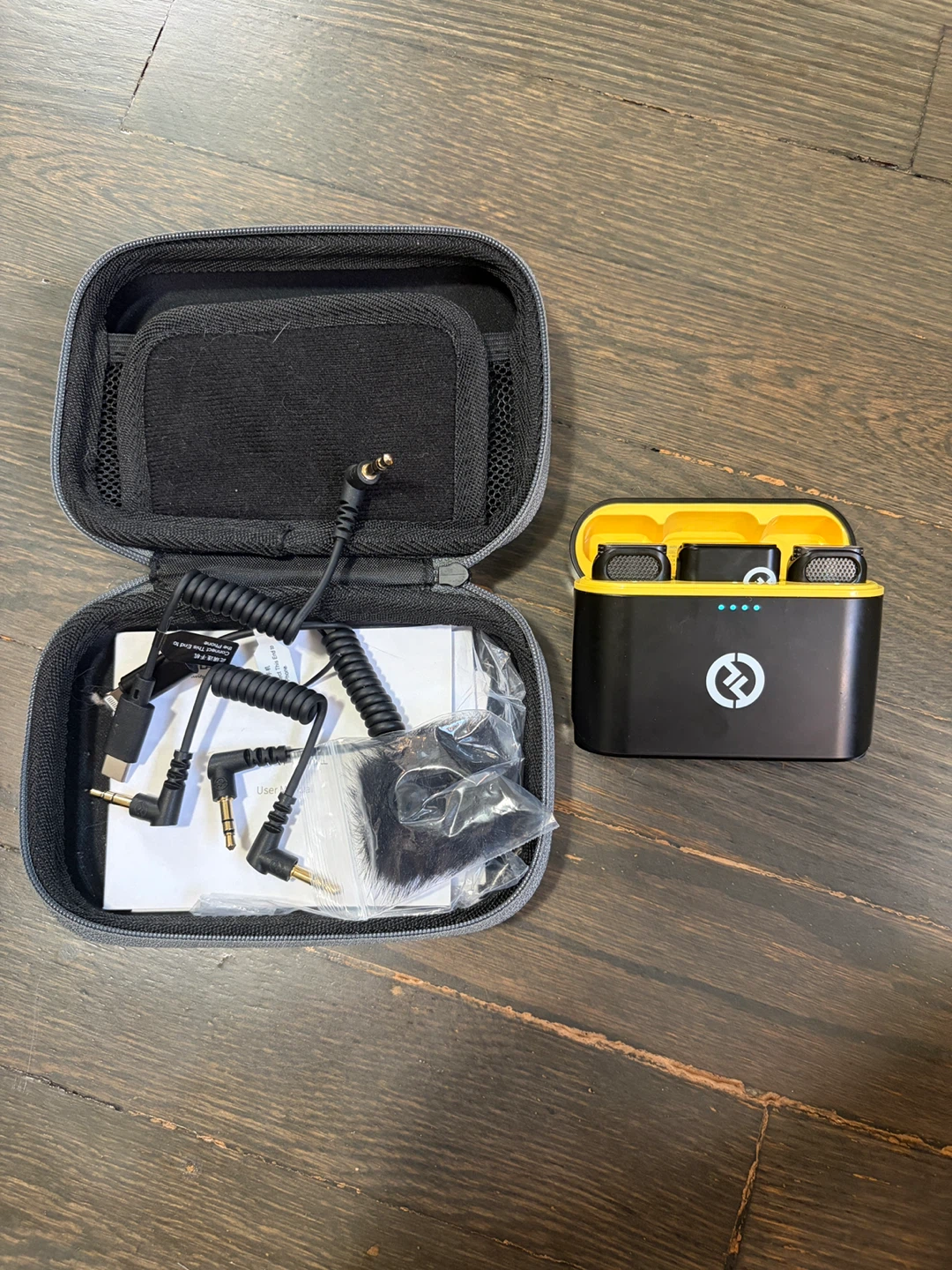 Hollyland Lark M1 Lavalier Duo Mic Set