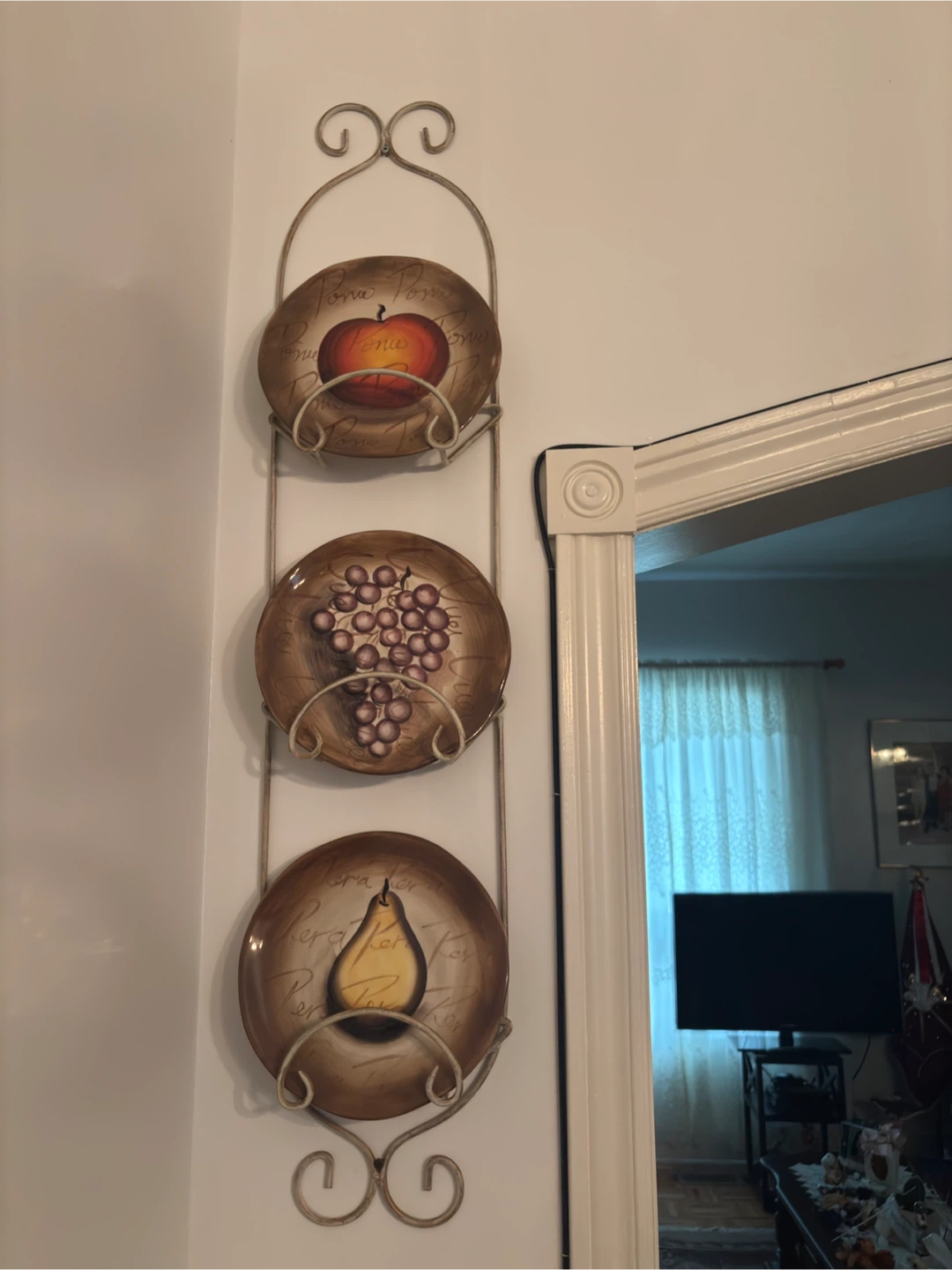 Wall Mounted Decorative Plate Rack