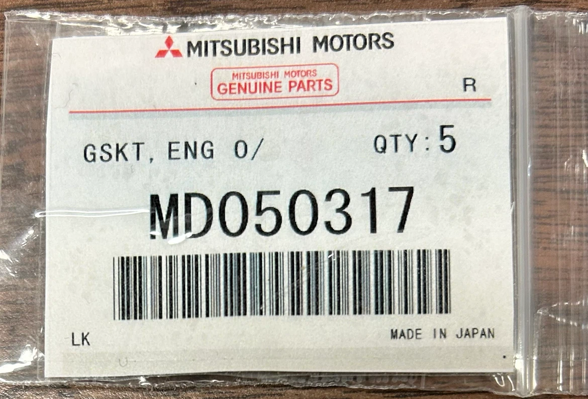 Mitsubishi Engine oil drain plug Gasket MD050317