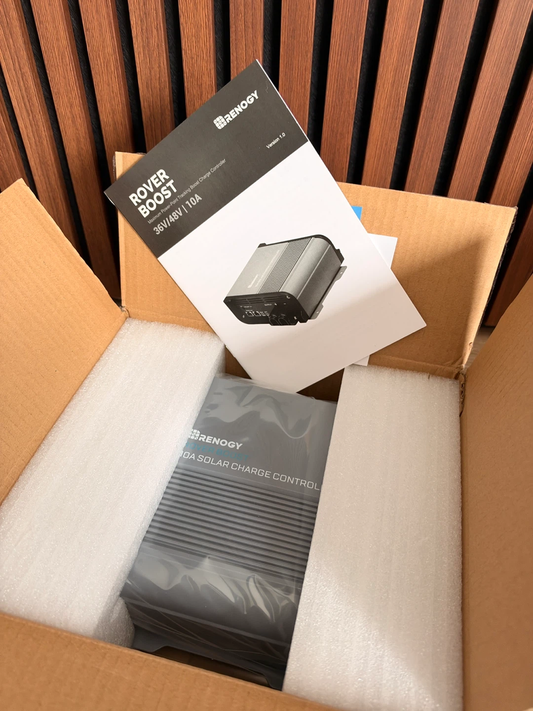NEW IN BOX Renogy Rover Boost 10A Solar Charge Controller