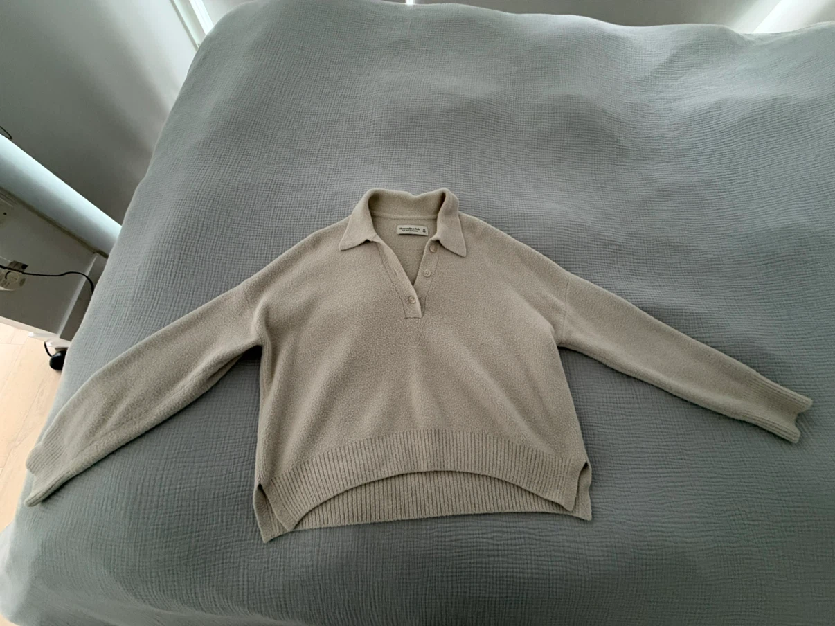 Abercrombie pullover sweater