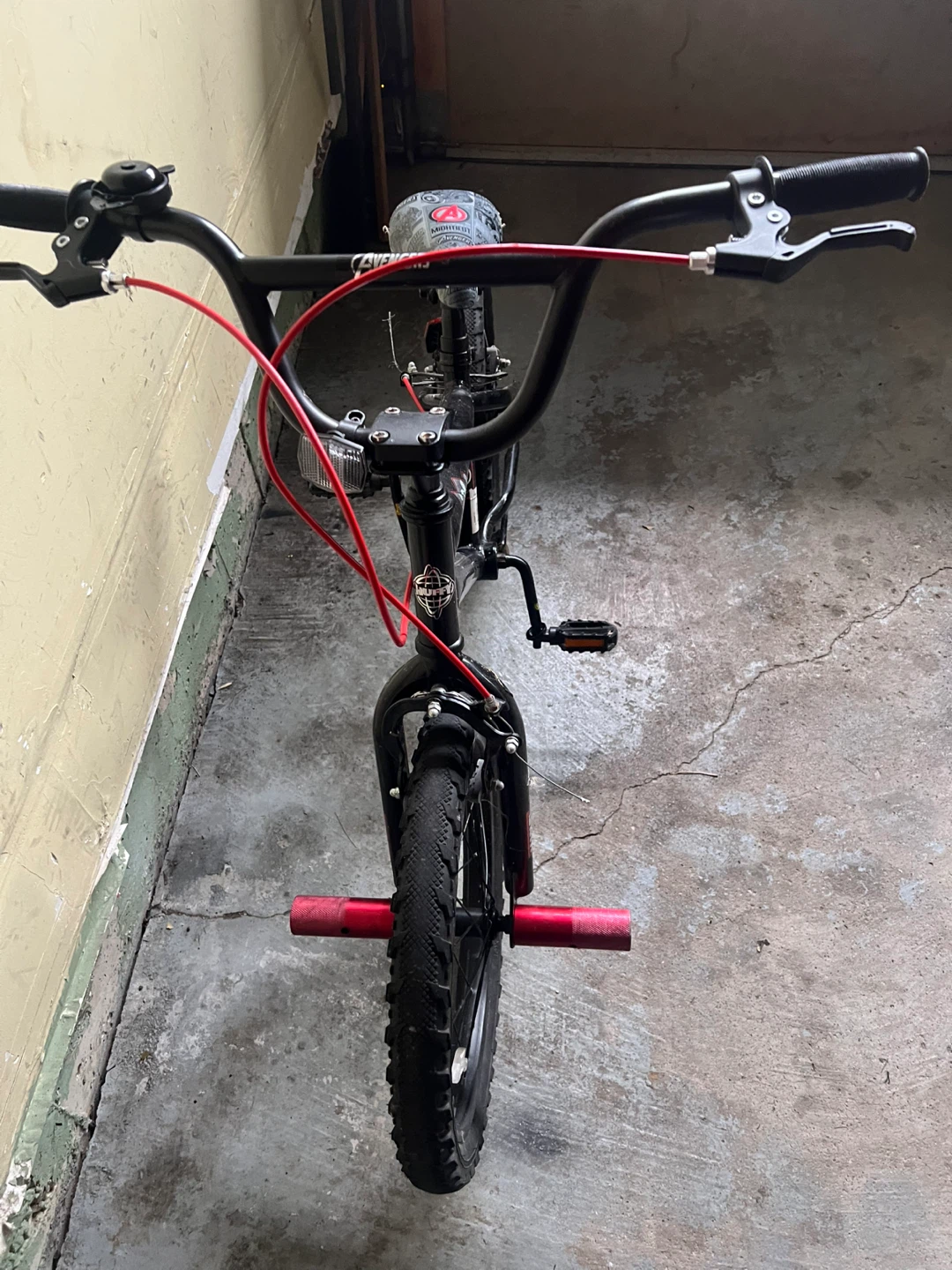 BMX 18 inch Huffy Avengers Bike with pegs