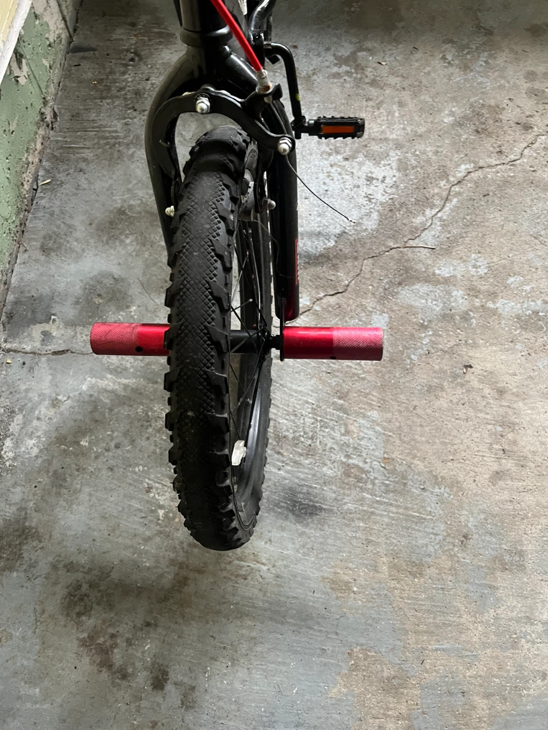 BMX 18 inch Huffy Avengers Bike with pegs - photo 4