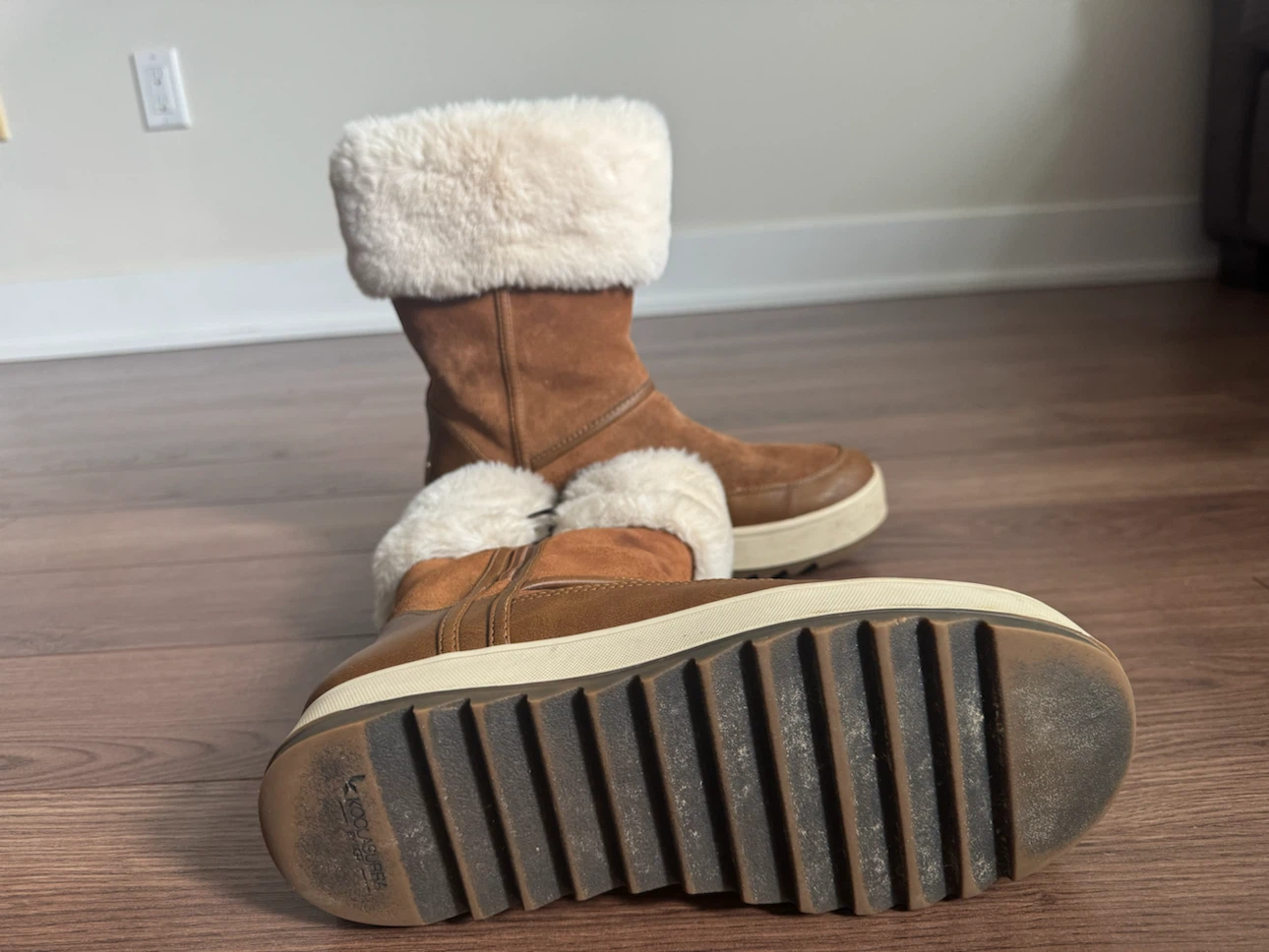Koolaburra by UGG Brown Fur-Lined Boots – Size 8 (Fits Like a 7) - photo 2