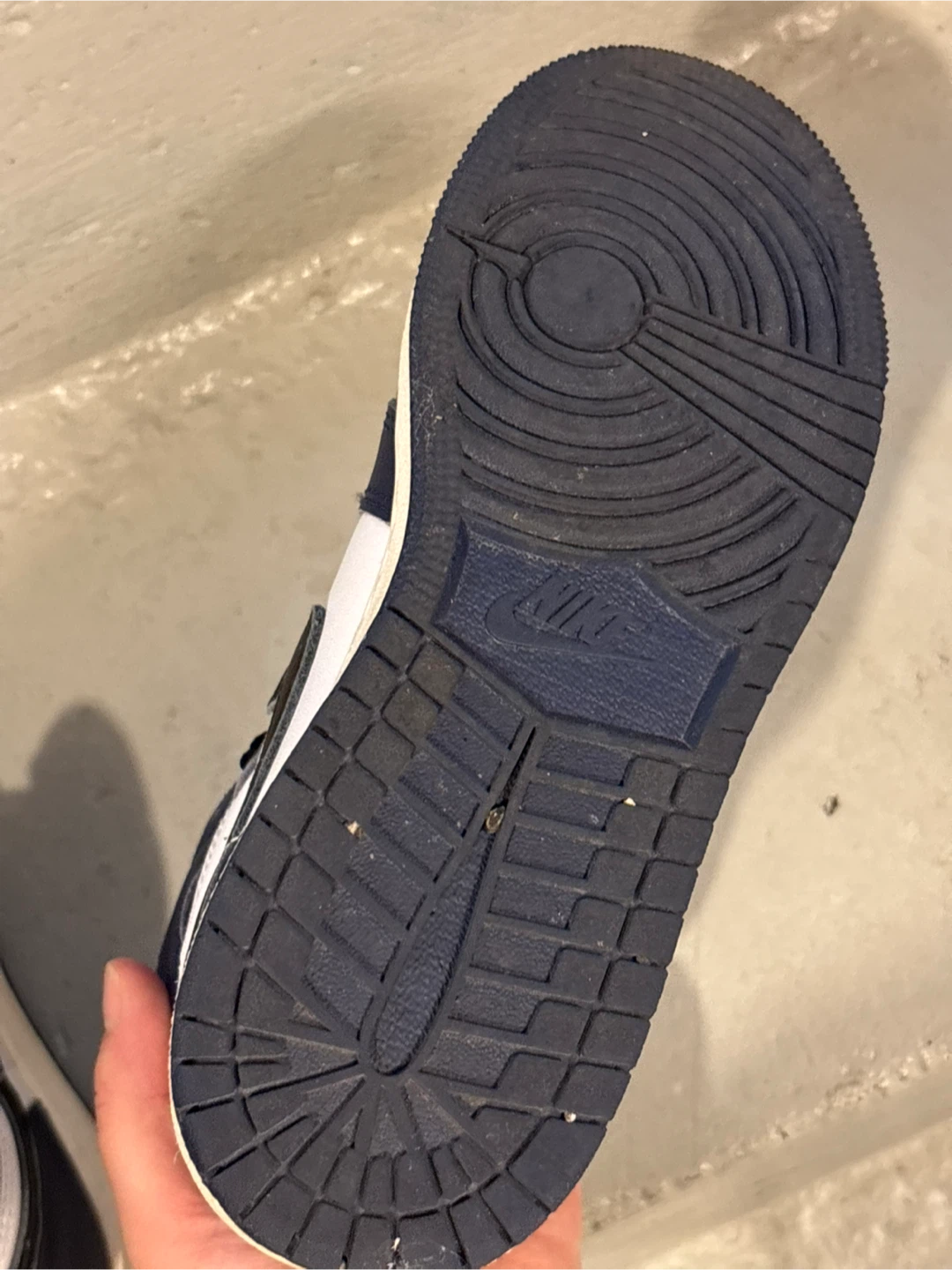Jordan’s 1 Mid Midnight Navy - photo 3