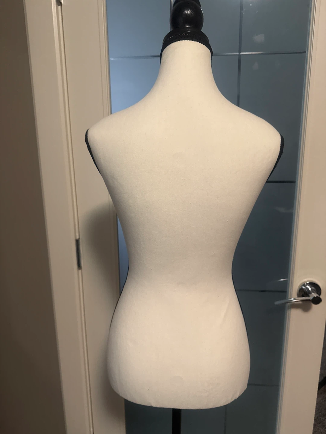2 Female mannequin torso - photo 3