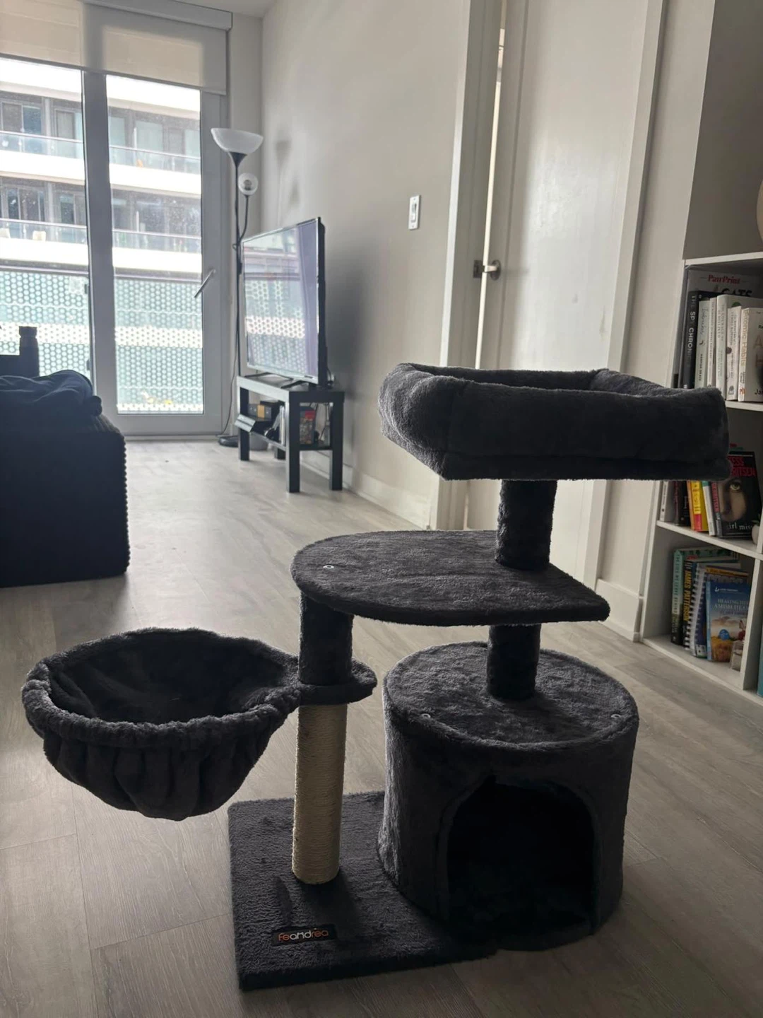Cat Tree New