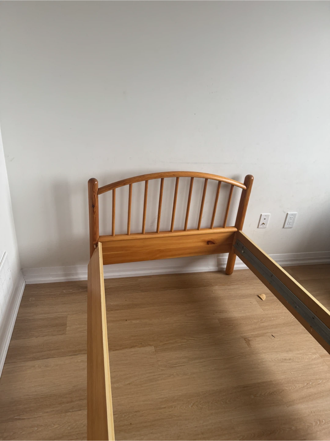 Single bed and frame