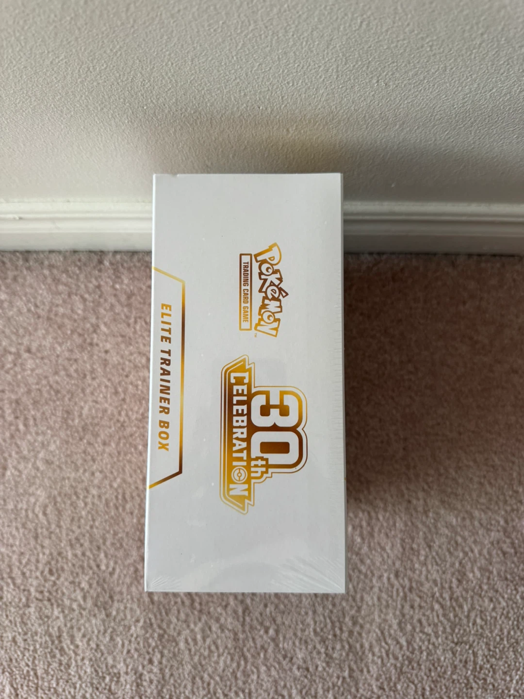 30th Celebration Elite Trainer Box ETB - photo 4