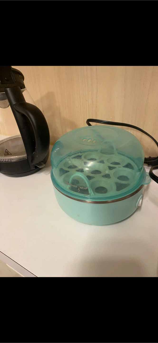 Chefman Electric Kettle and eggboiler - photo 2