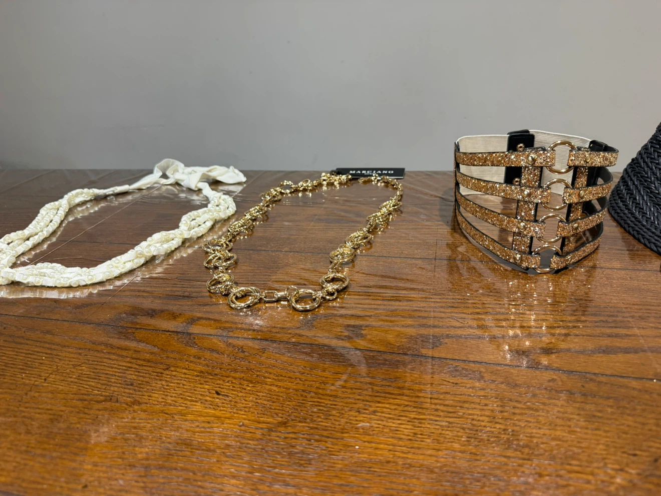 Assorted Women's Belts - photo 3