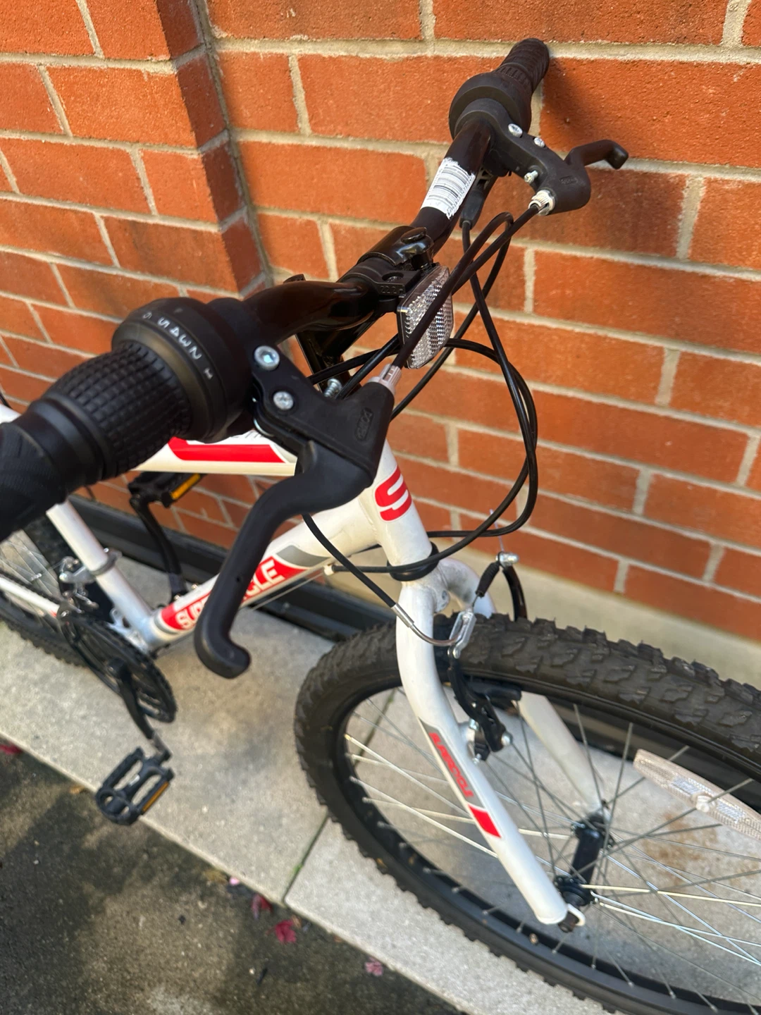 NEW UNISEX SIZE MEDIUM SUPERCYCLE HYBRID MOUNTAIN BIKE - photo 2