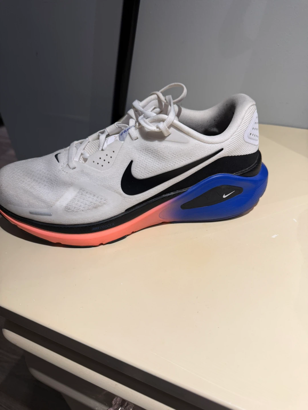 Nike Structure-Men’s 10