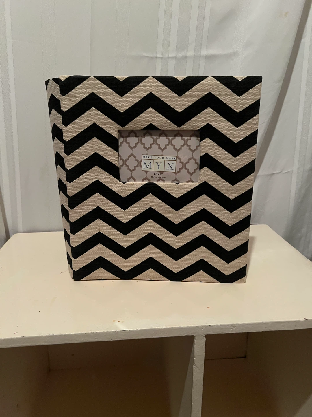 Make Your Mark MYX Chevron Photo Album