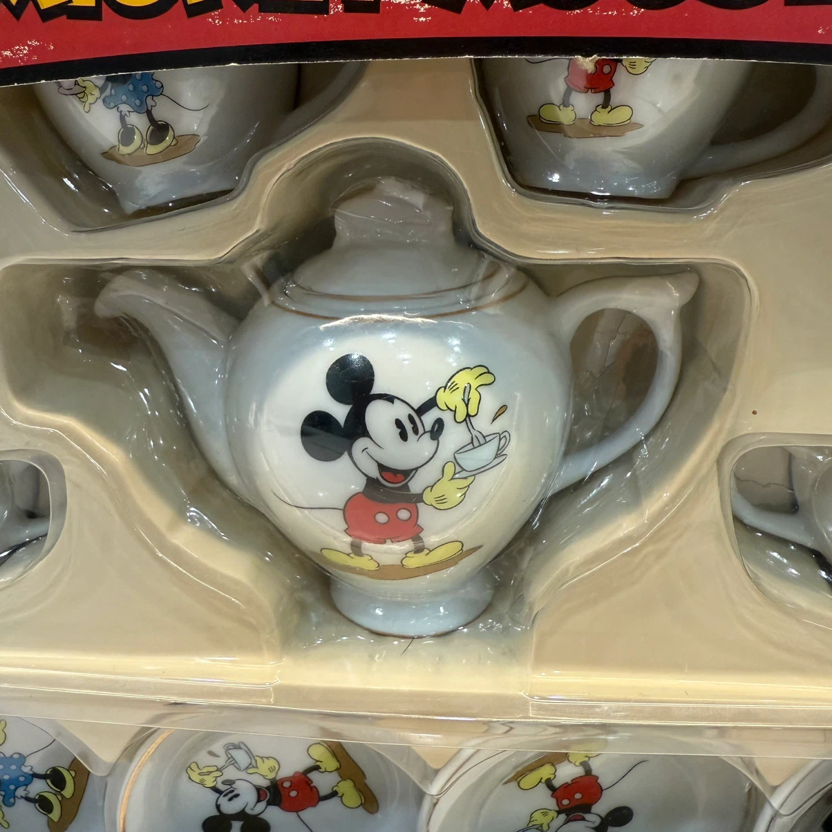 Rare vintage Disney Mickey Mouse 13-Piece Porcelain Tea Set - photo 2