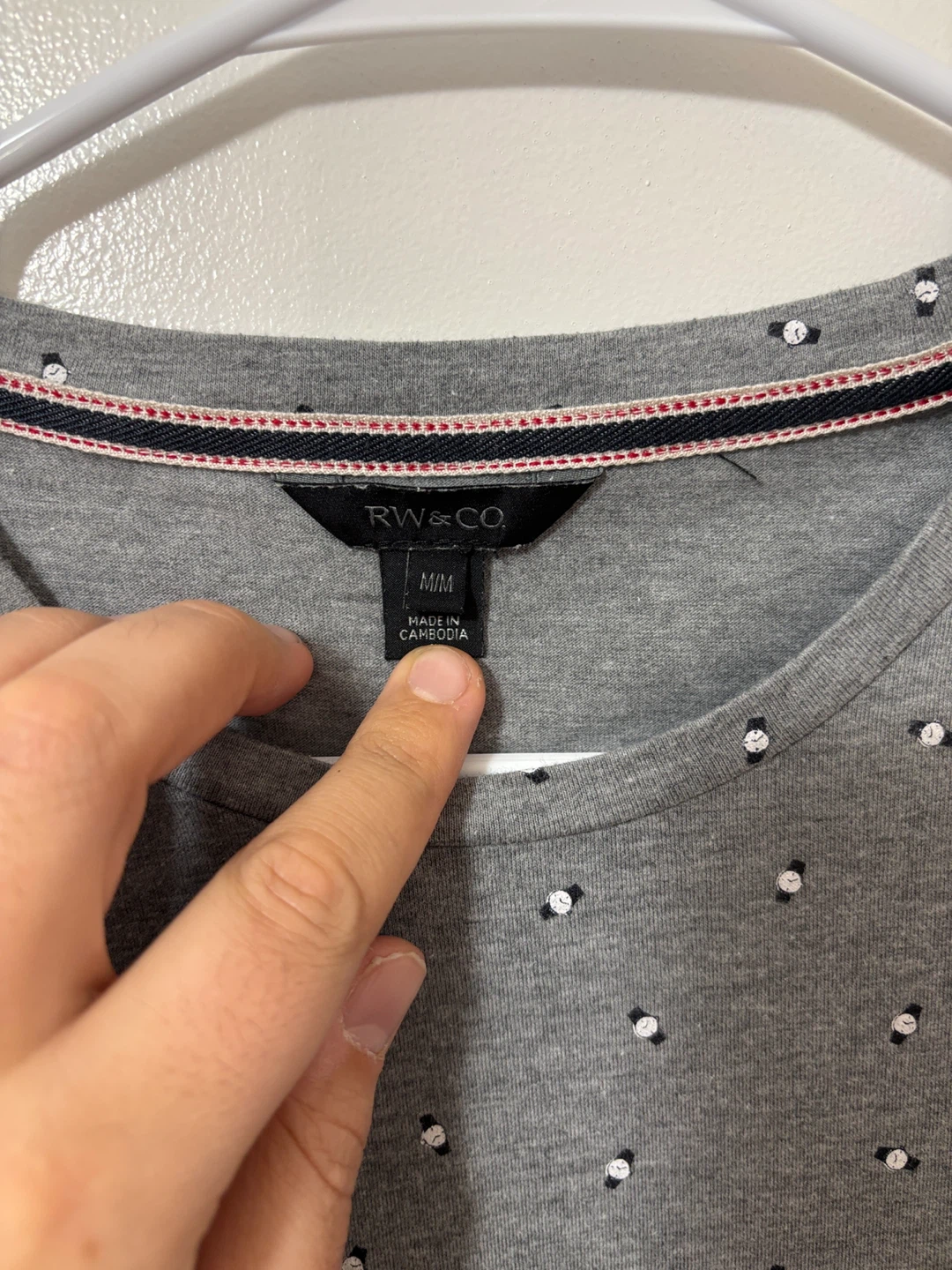 RW&Co. Grey Watch Print T-Shirt - photo 2