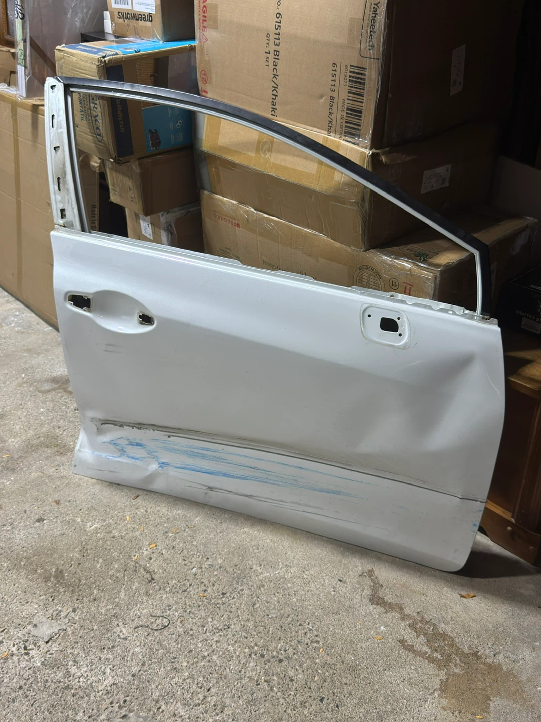 White pearl Rear Passenger Side Car Door - photo 2