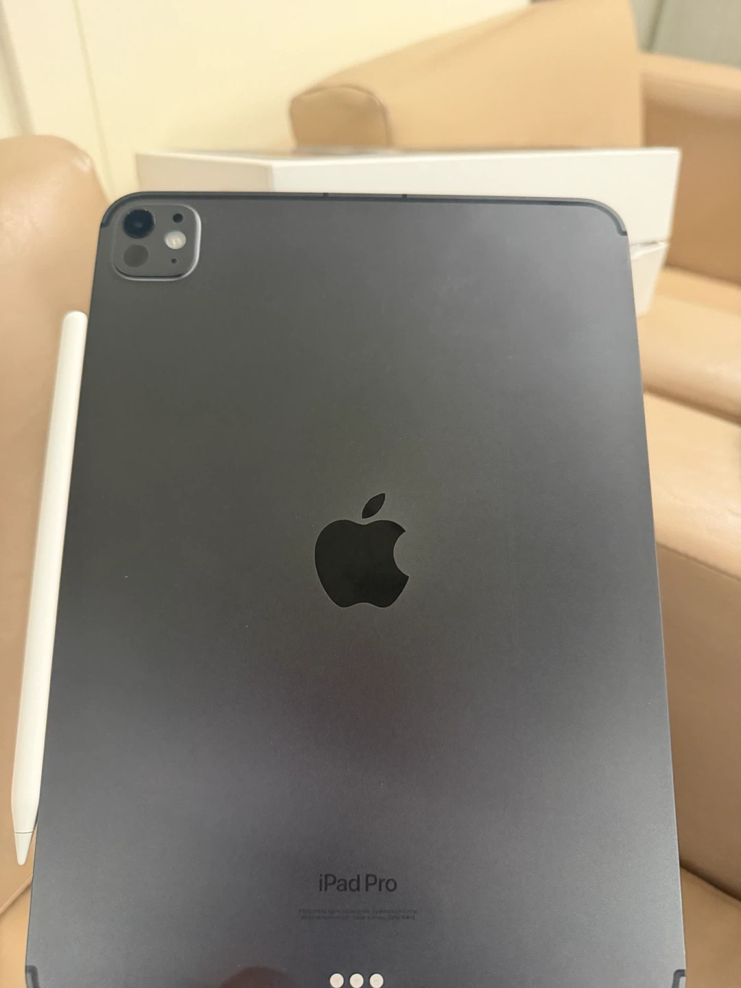 Apple iPad Pro with Pencil Pro and Magic Keyboard - photo 2
