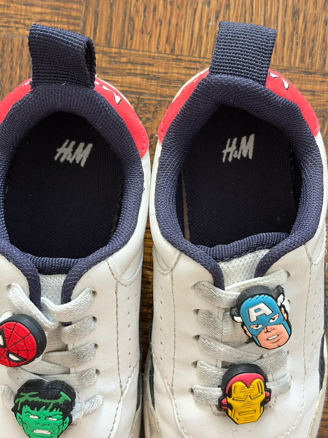 H&M Marvel Kids Sneakers EUR 28