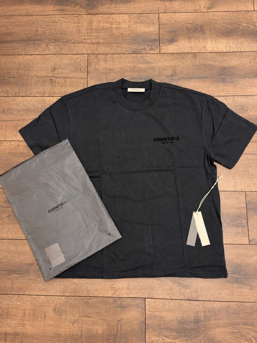 Essentials Fear of God Black T-Shirt