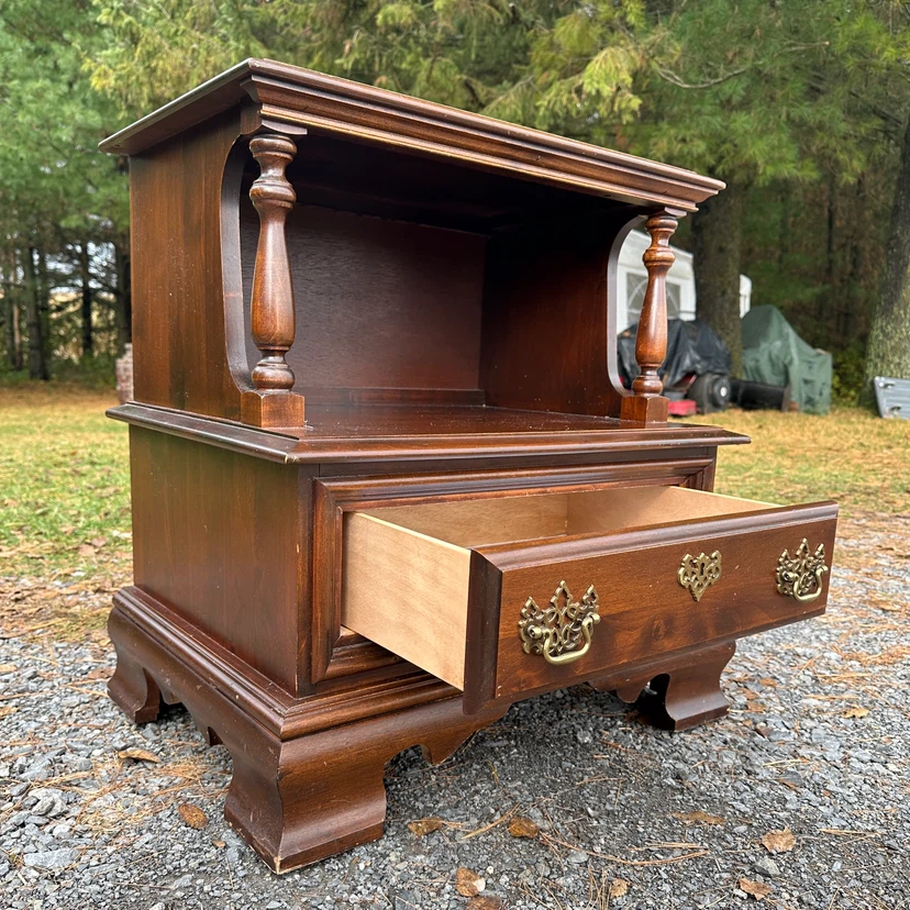 Beautiful Vintage Solid Wood Nightstand - photo 5