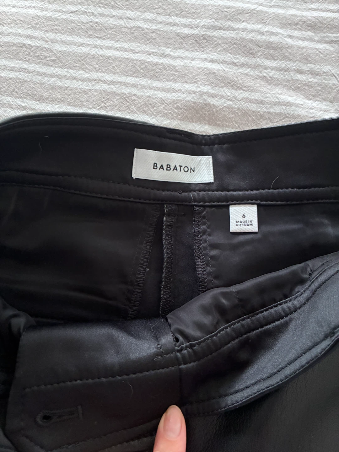 NWT - Babaton Cropped Pant Black - photo 3