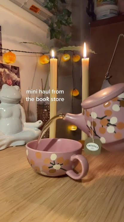 Indigo Pink Floral Teapot