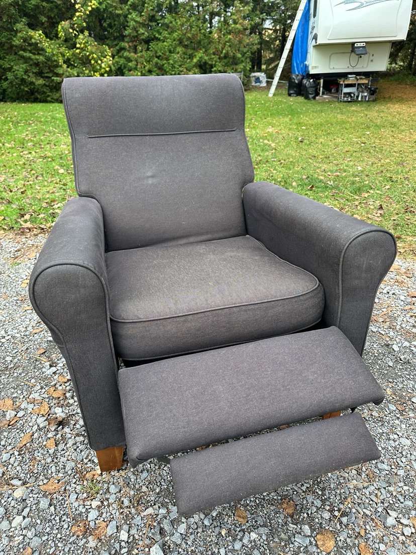 Grey IKEA MUREN Recliner Chair (CAN DELIVER) - photo 4
