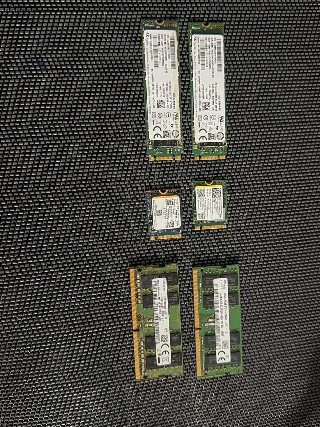 SK Hynix SSDs, Kioxia SSD, No Ram are included