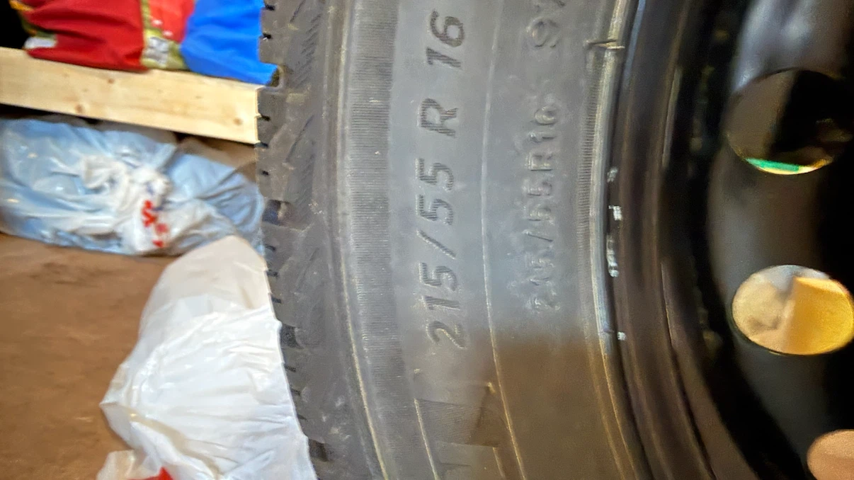 Michelin Winter Tire on Steel Rim - photo 2