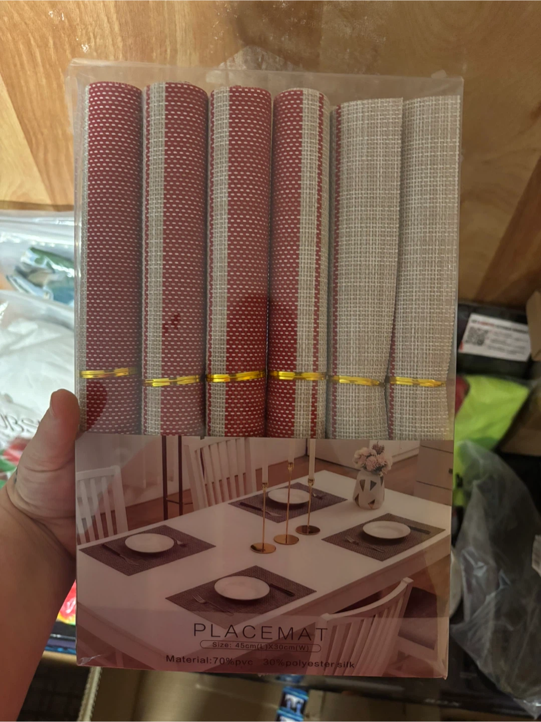 Set of 8 place mates