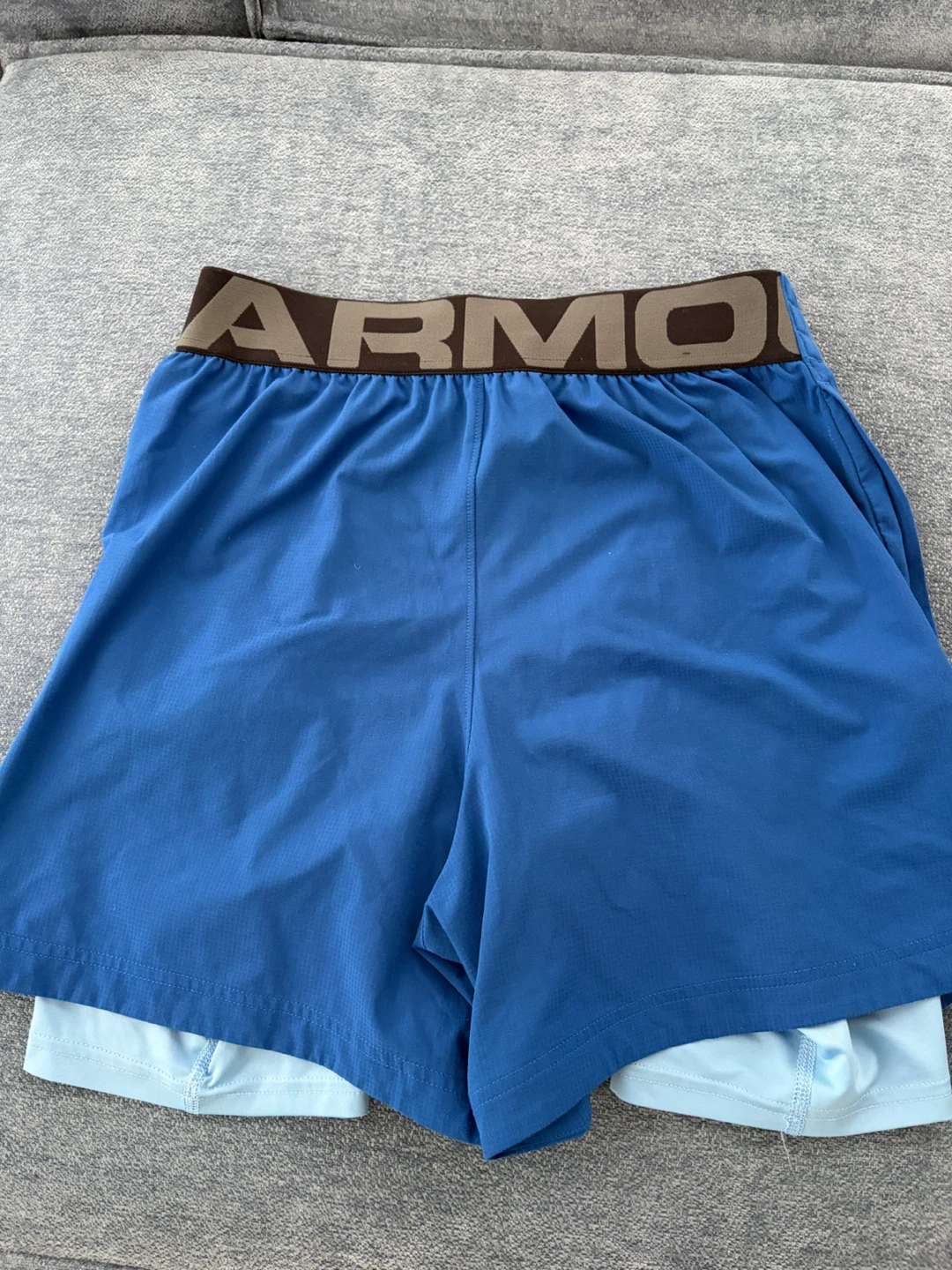 Under Armour Blue Athletic Shorts with liner Men’s M - photo 3
