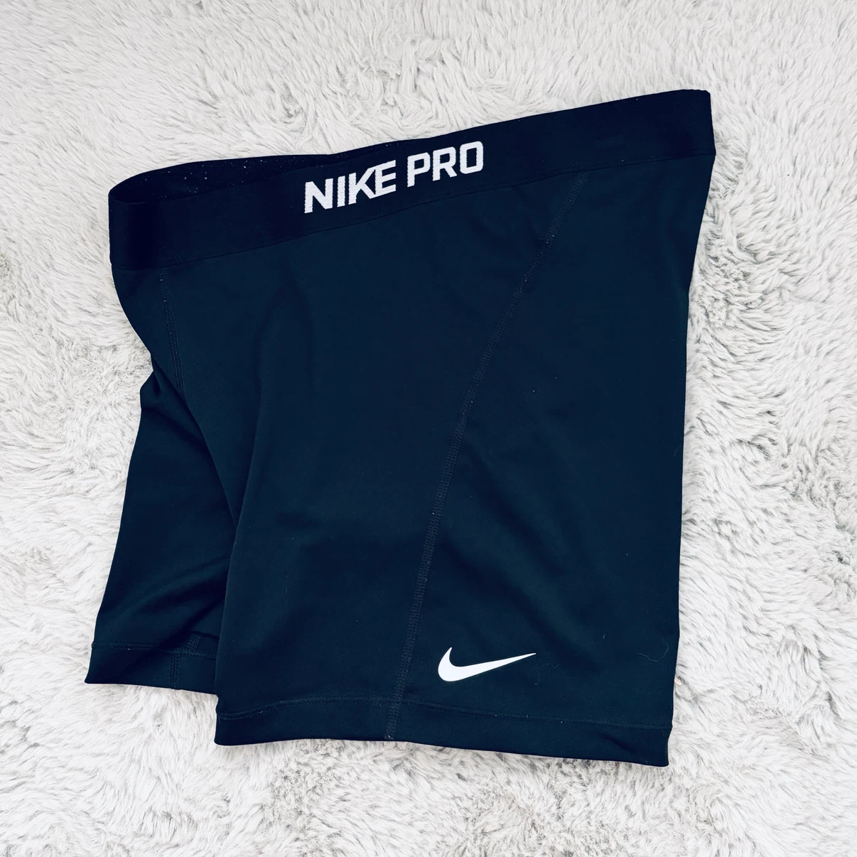 Nike Pro women’s running / bike athletic shorts size L - photo 2