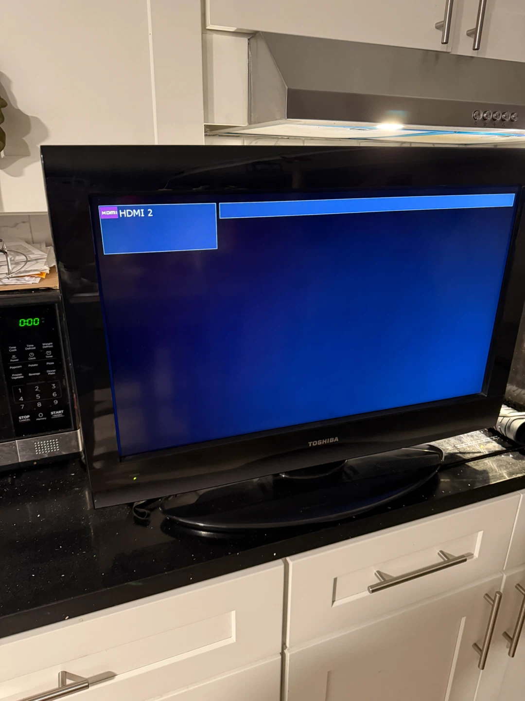 Toshiba 26C100U1 26-inch LCD TV - photo 5