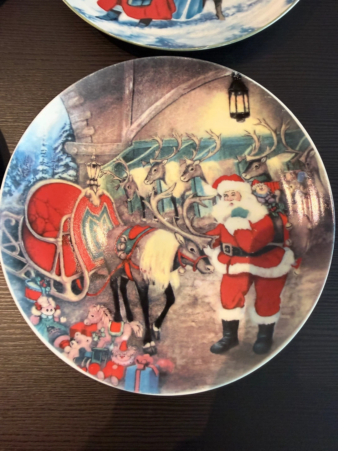Set of 8 Christmas Holiday Decorative Plates - photo 2