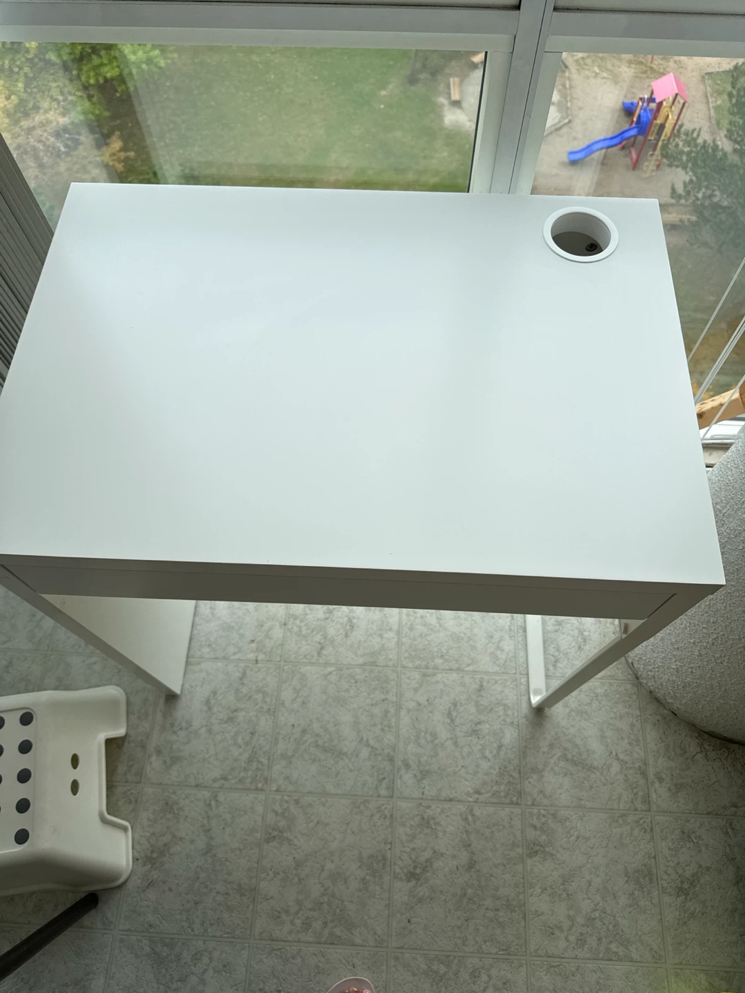IKEA MICKE Desk, White